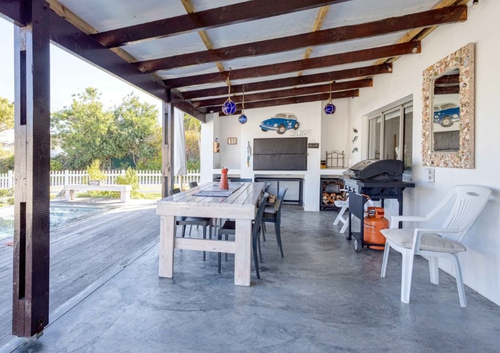 Corner Delight at Onrust Beach thumbnail 7